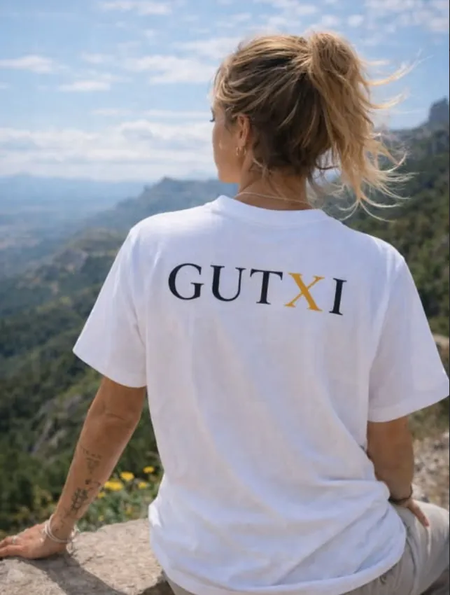 Camiseta GUTXI - White Edition